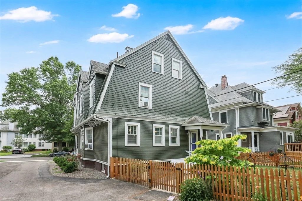 Photo of 36 Spruceland Ave