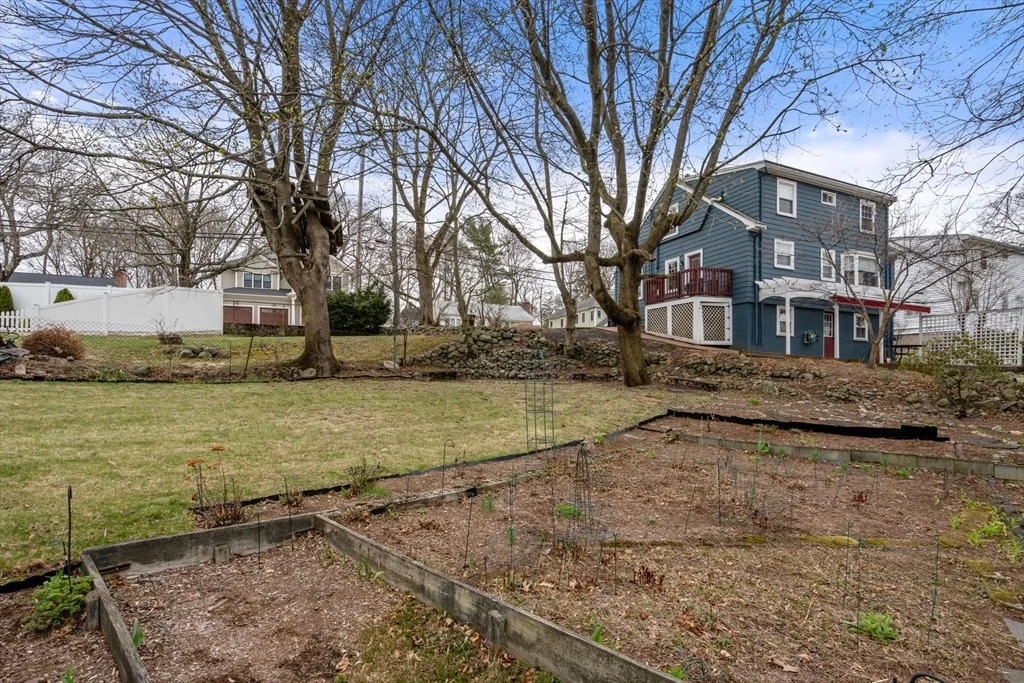 Photo of 10 Dow Ave