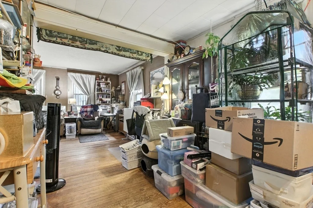 Photo of 2 Lyons St