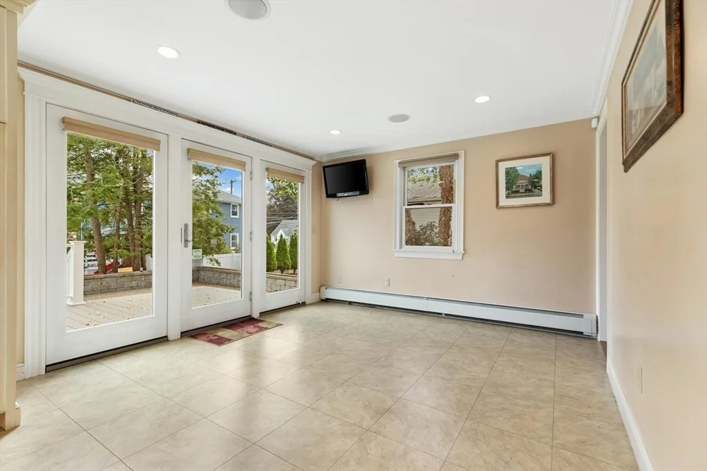 Photo of 144 Kingston Rd