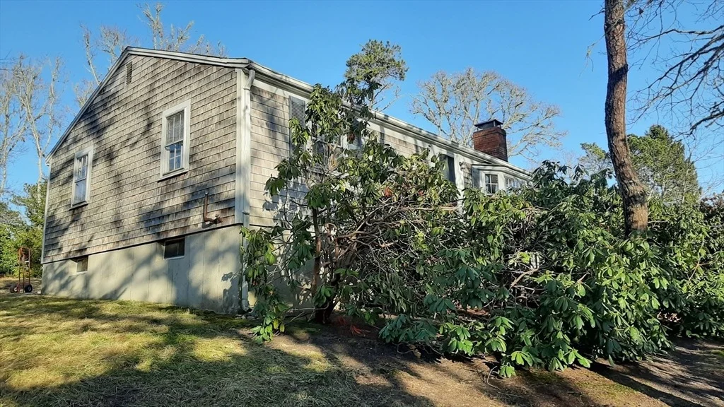Photo of 8 Paddock Dr