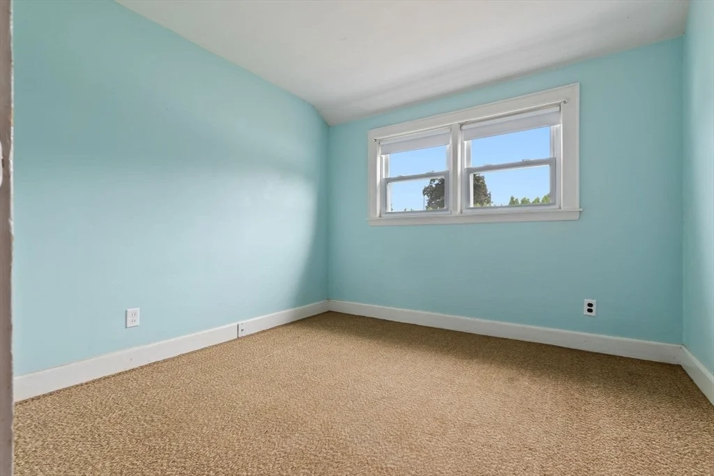 Photo of 30 Macarthur Blvd