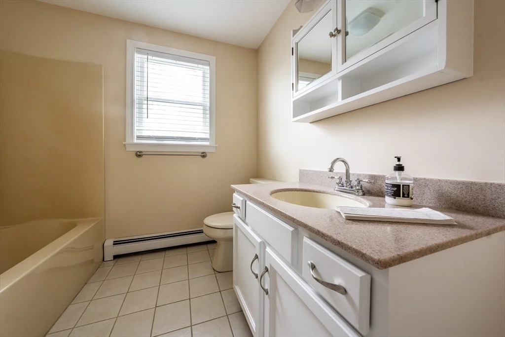 Photo of 49 Great Hill Dr