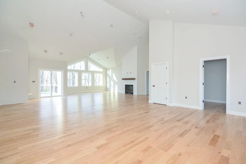 Photo of 364 Townsend Hill Rd