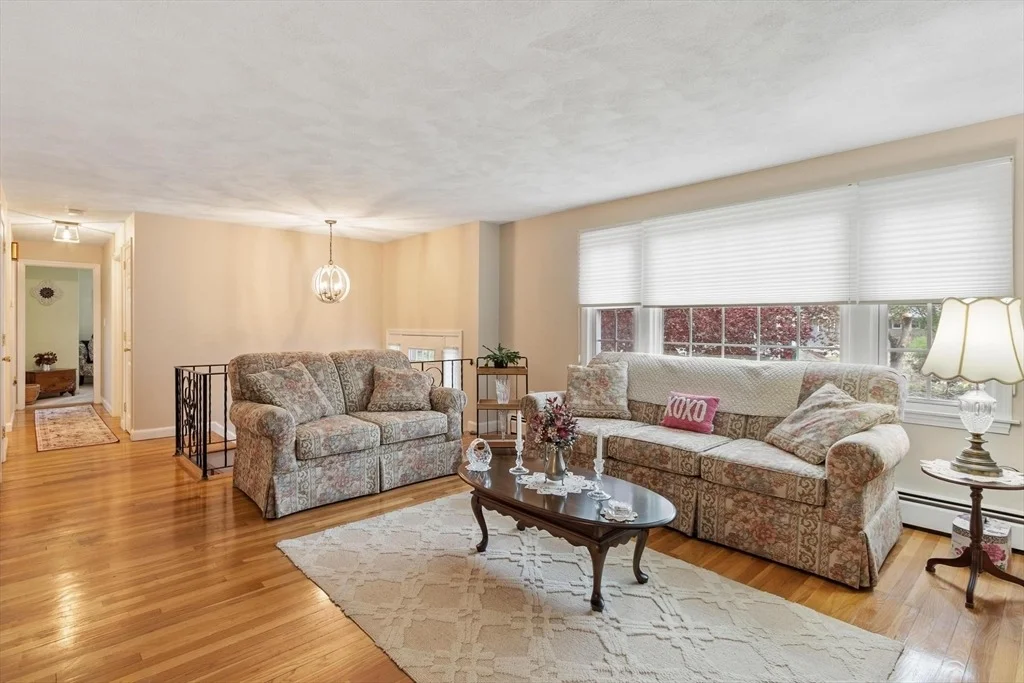 Photo of 134 River Rd