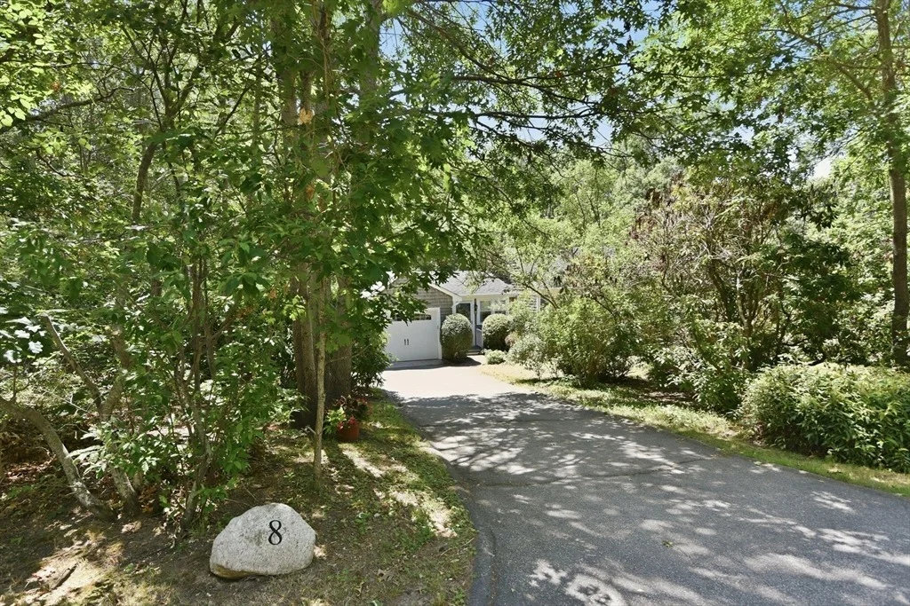 Photo of 8 Emerald Way