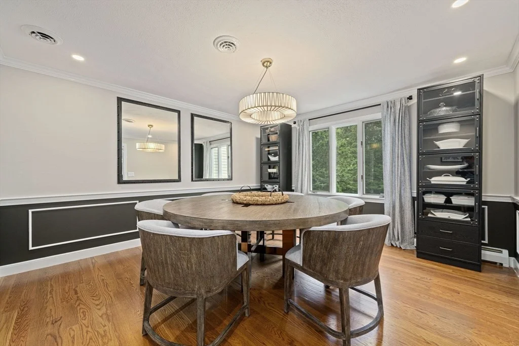 Photo of 42 Eisenhower Dr