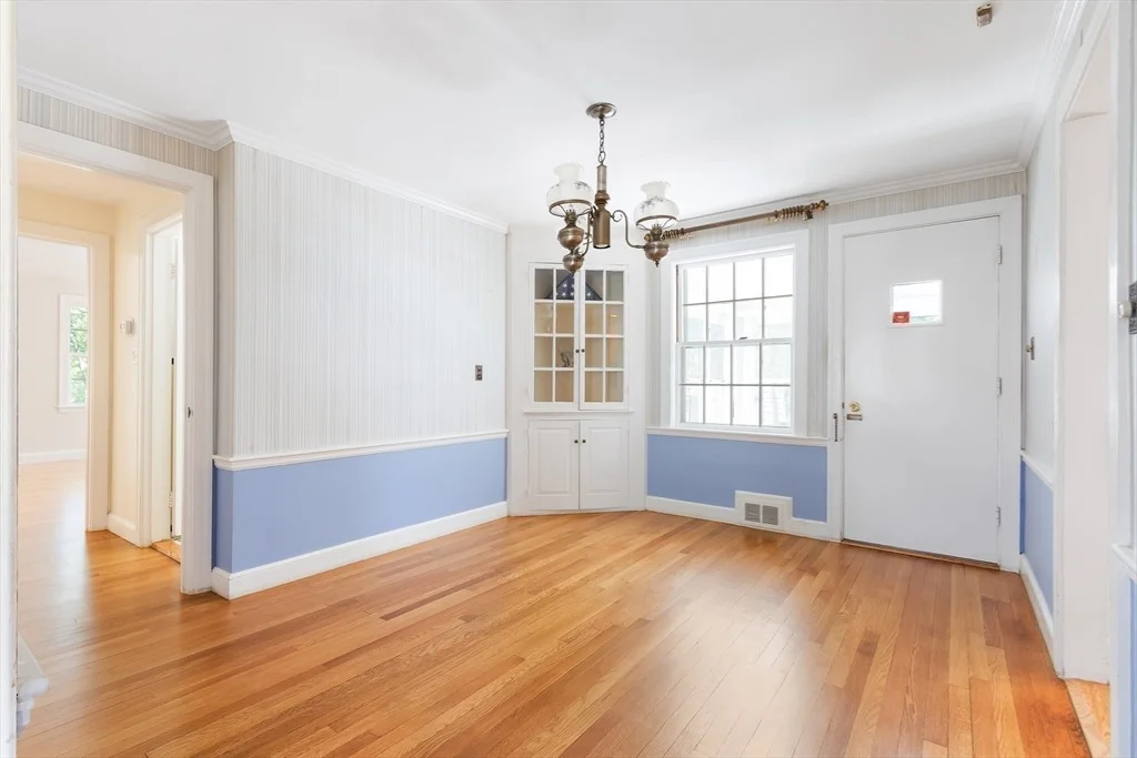 Photo of 30 Richards Cir