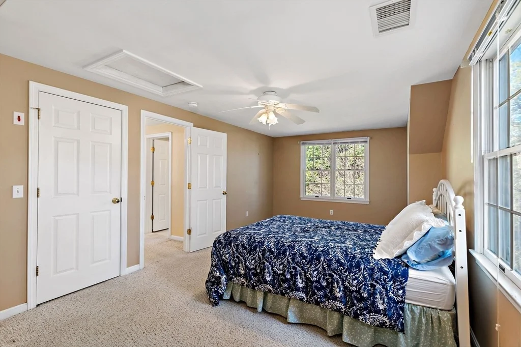 Photo of 120 Stonehenge Dr