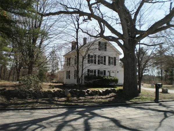 Photo of 364 River Road