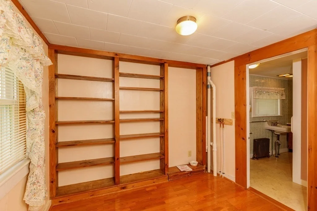 Photo of 343 Lake Road