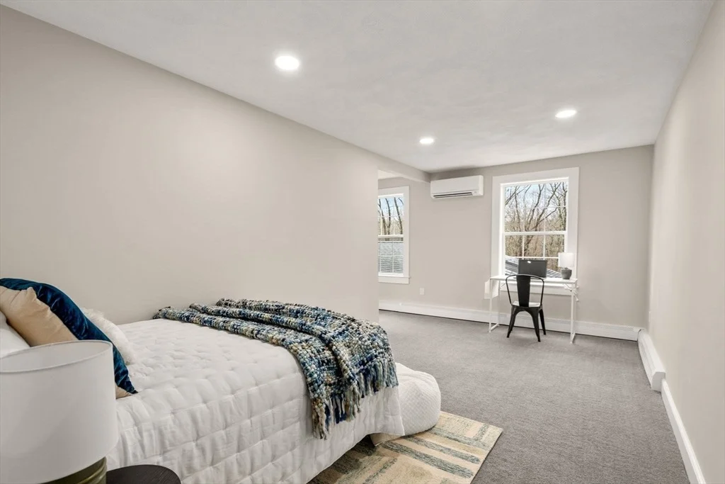 Photo of 85 Schoolmaster Ln