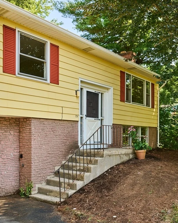 Photo of 131 Tracy Circle