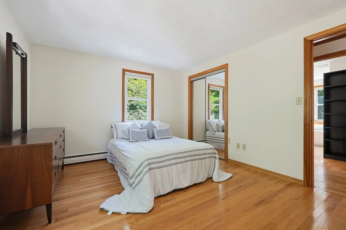 Photo of 109 Davis Road