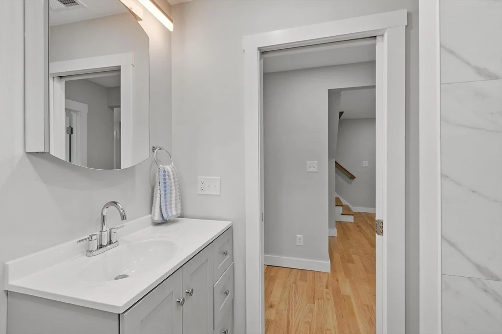 Photo of 317 Middlesex St