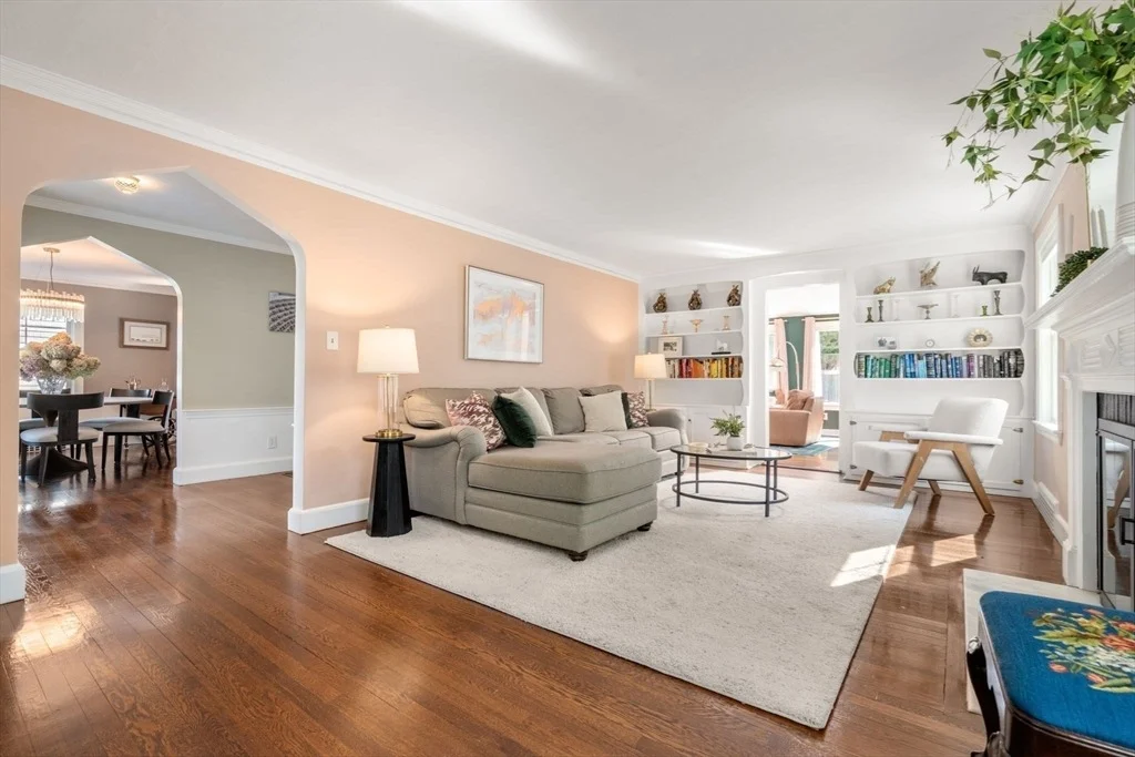 Photo of 52 Beaufort Ave