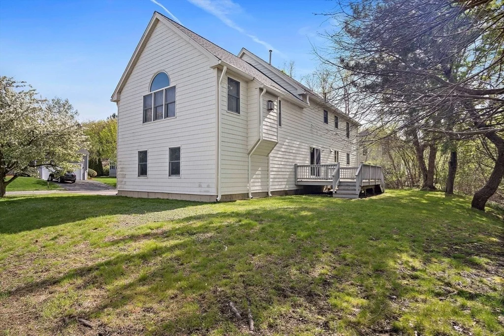 Photo of 8 Old Farm Rd