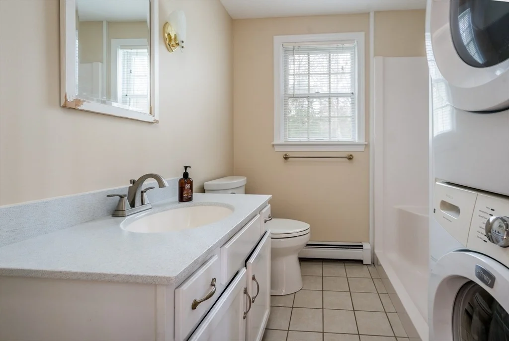 Photo of 49 Great Hill Dr