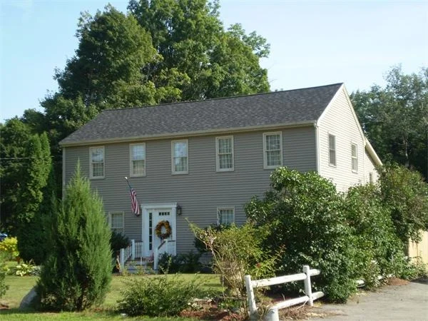 Photo of 1366 Broadway