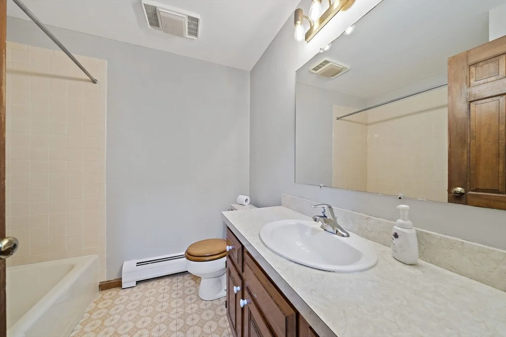 Photo of 70 Joyce Anne Rd