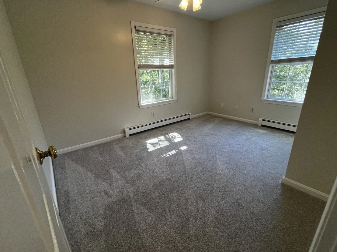 Photo of 8 Pinewood Rd