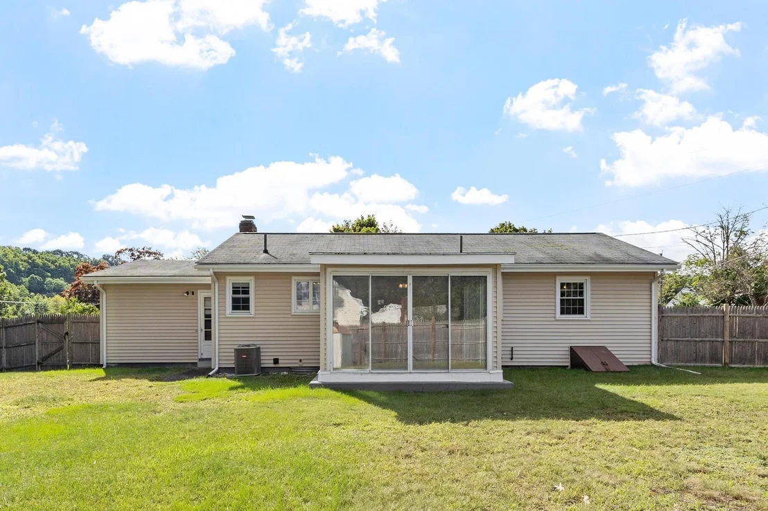 Photo of 6 Fuller Dr