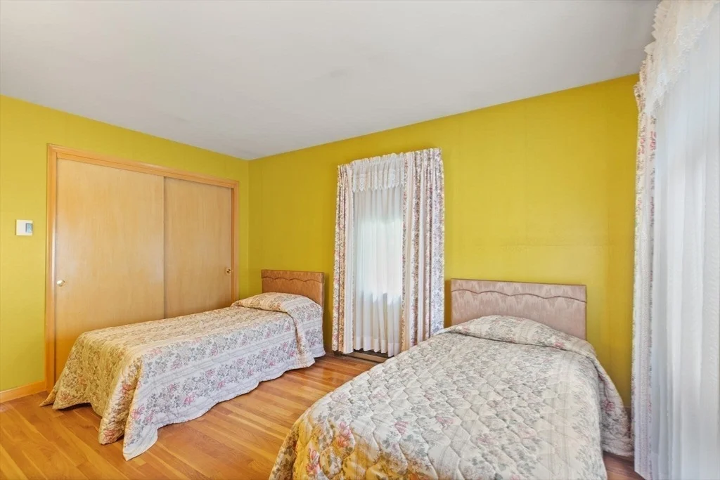Photo of 27 Juniper St