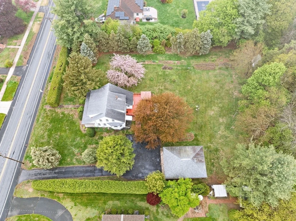 Photo of 726 Amostown Rd