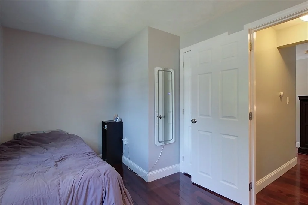 Photo of 21 Hyacinth Dr