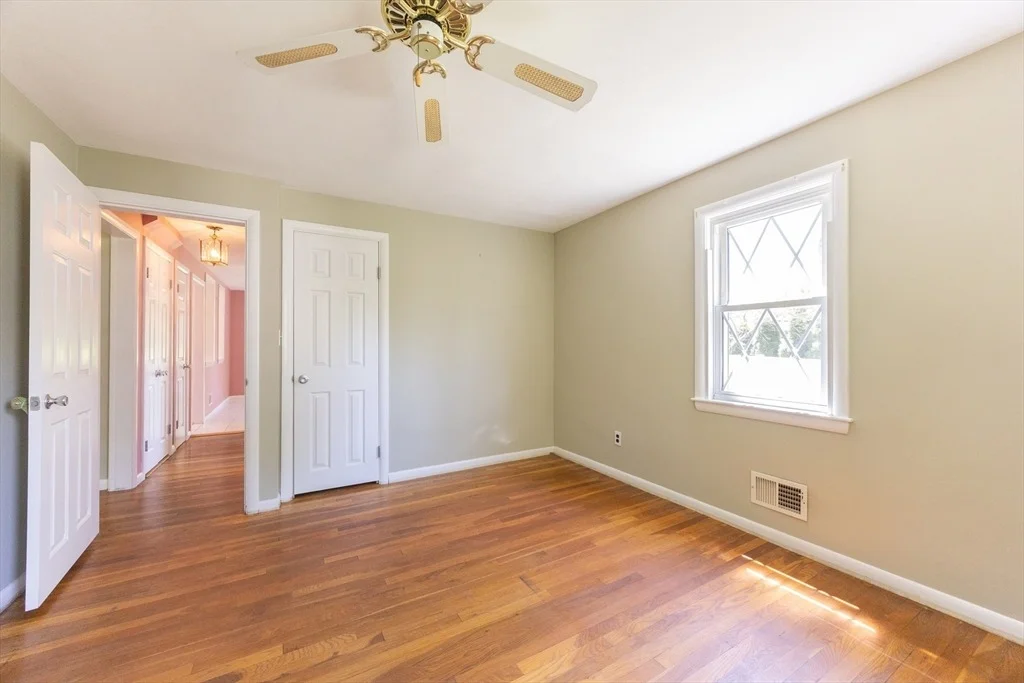 Photo of 4 Cypress Rd