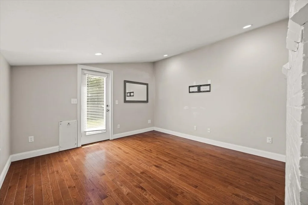 Photo of 62 Pleasant Cir