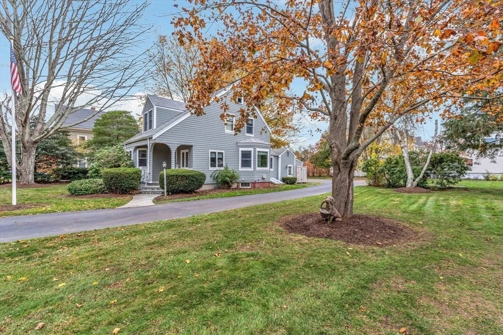 Photo of 38 Old Bridge Rd.