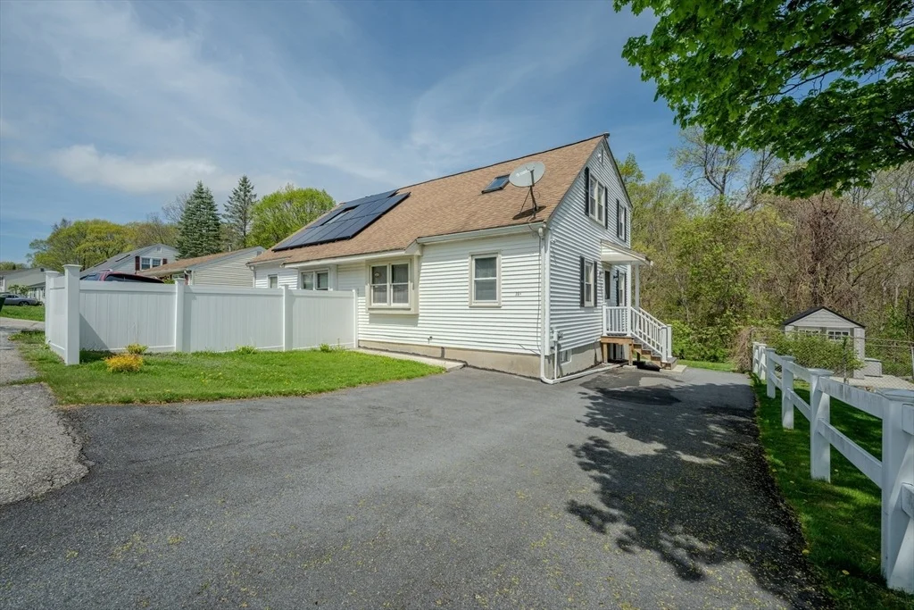 Photo of 38 Parsons Hill Dr