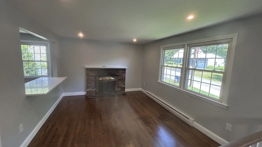 Photo of 9 Cricket Dr