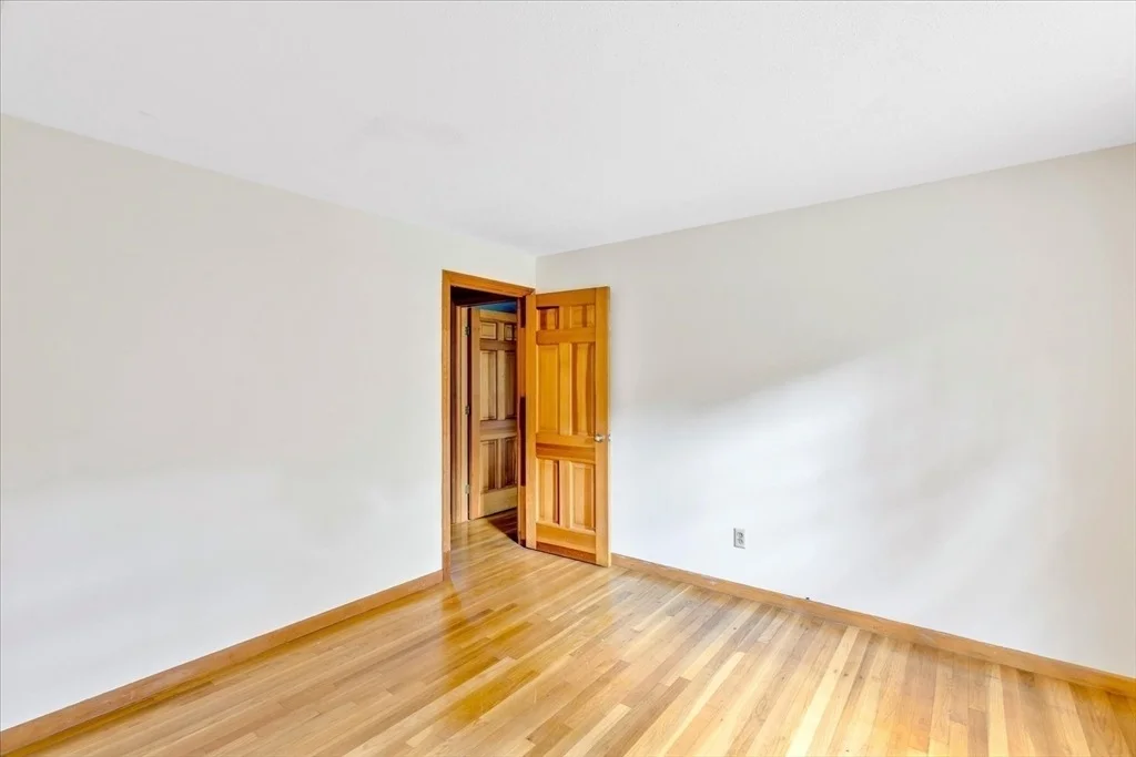 Photo of 804 Putnam Ave