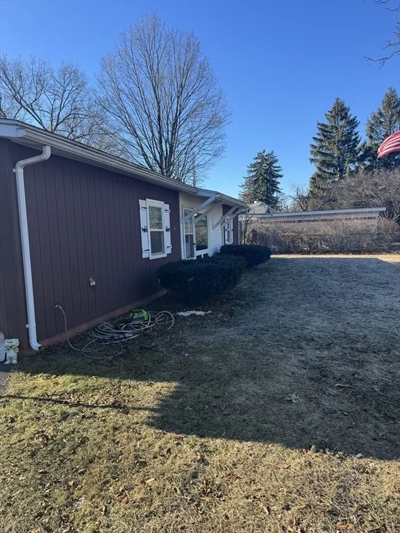 Photo of 70 Dupuis Rd