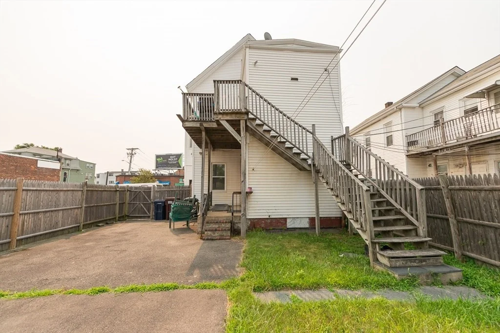 Photo of 133 Main St