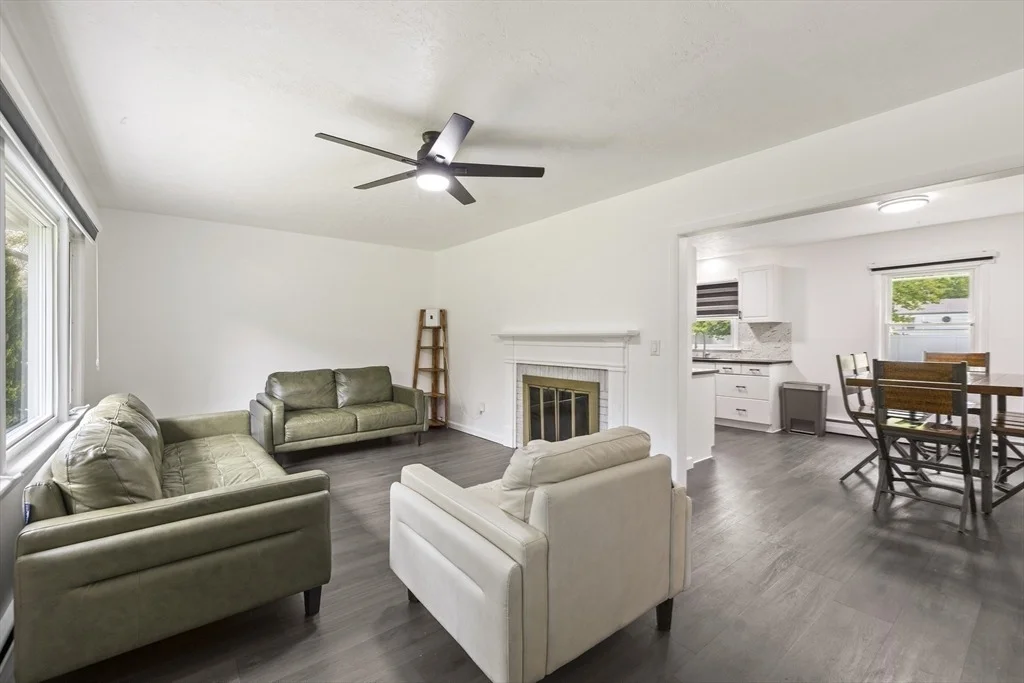 Photo of 376 Hermitage Dr