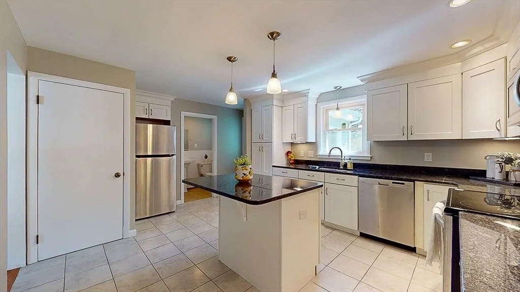 Photo of 31 Sun Valley Dr