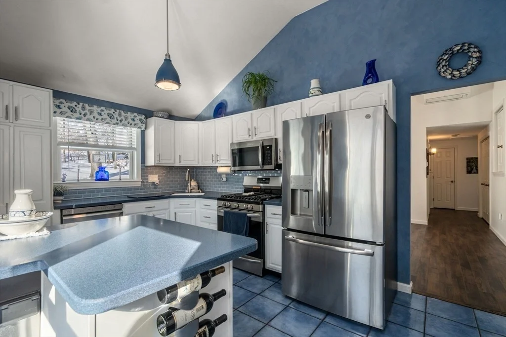 Photo of 90 Bjorklund Ave