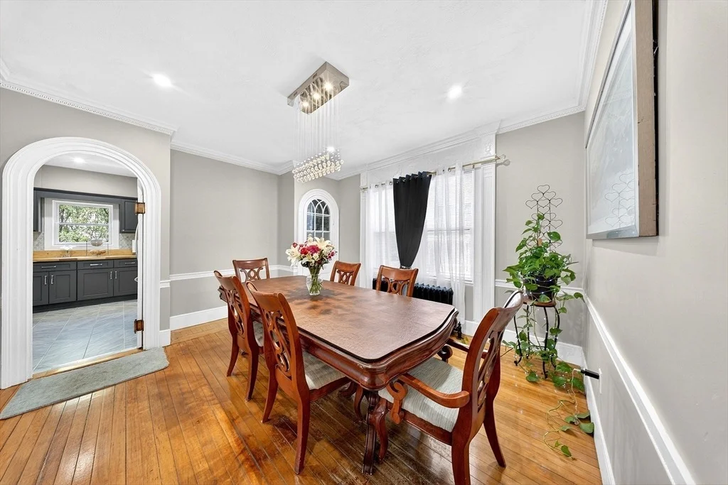 Photo of 710 High St