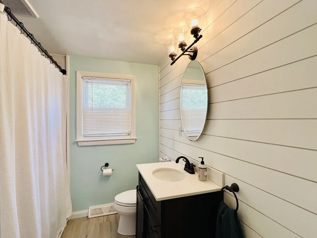 Photo of 16 Ridge Ave