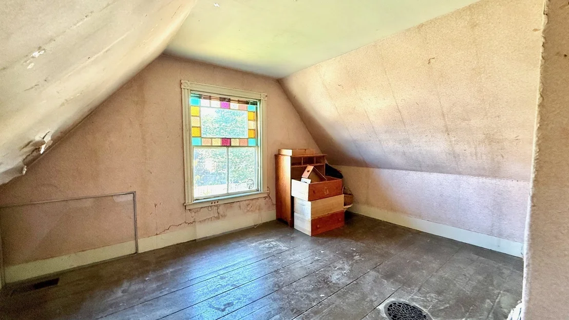 Photo of 51 Crescent St.