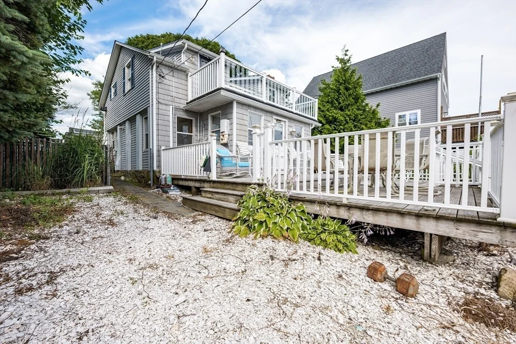 Photo of 54 Bayview Ave