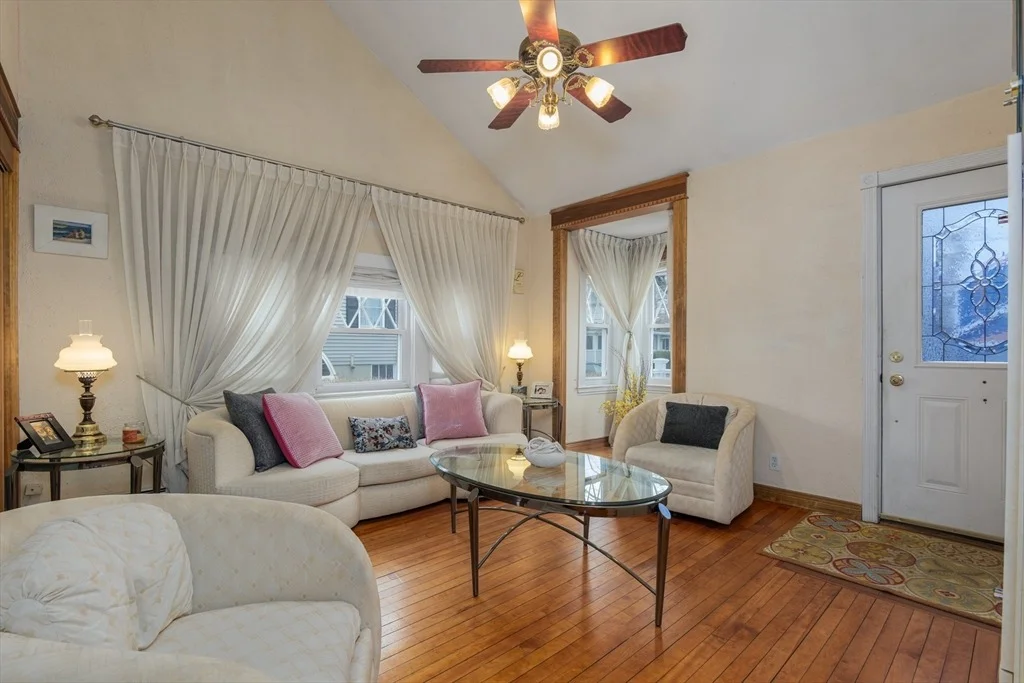 Photo of 6 Hayes Ave