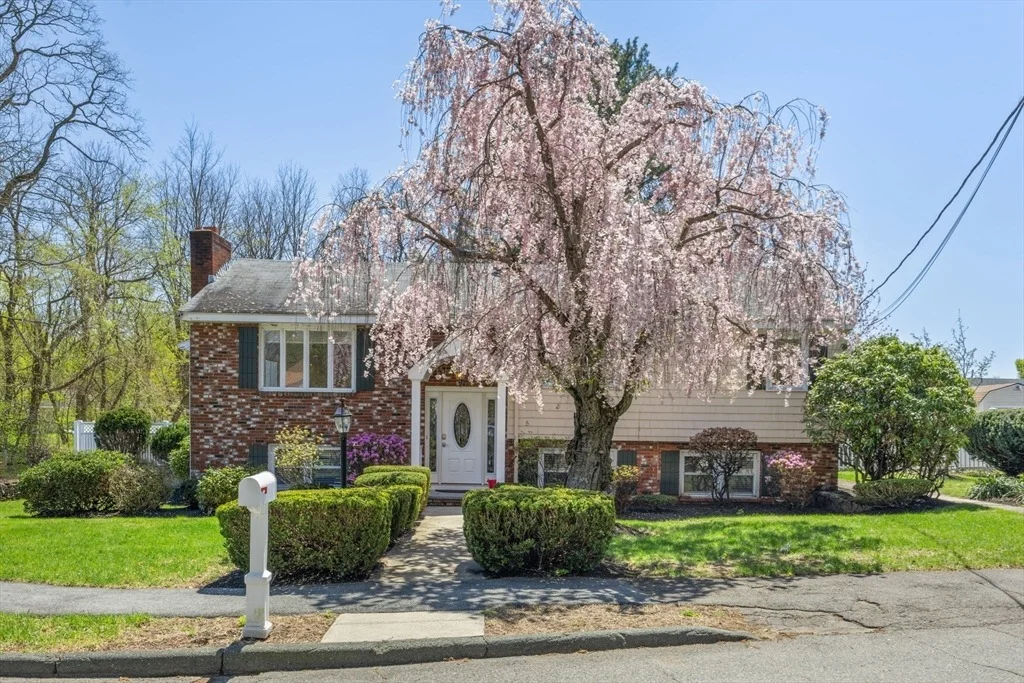 Photo of 5 Manter Ct