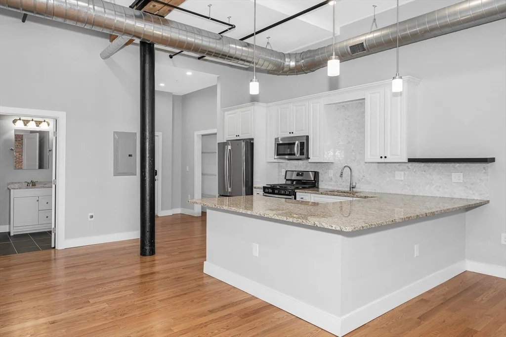 Photo of Unit 320 at 491 Dutton St