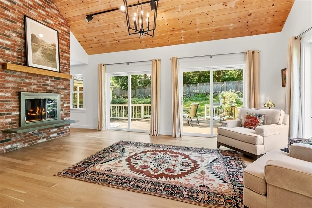 Photo of 334 Farm Road