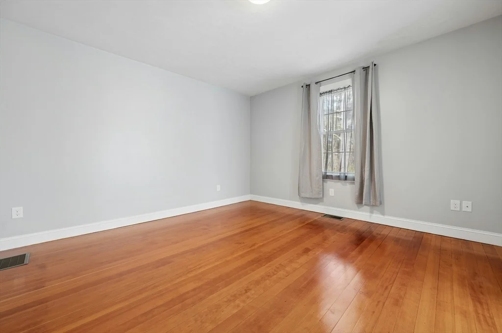 Photo of 125 Singletary Ave.
