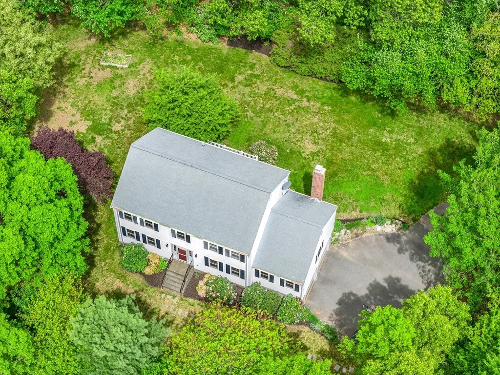 Photo of 5 Lost Hill Dr